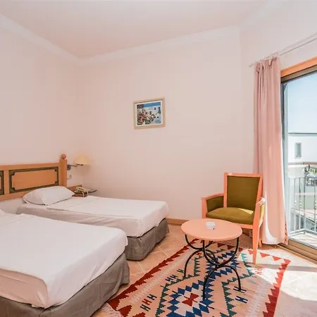 Costa 3s Otel 4*