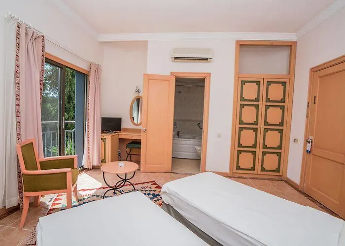 Costa 3s Szálloda Bodrum